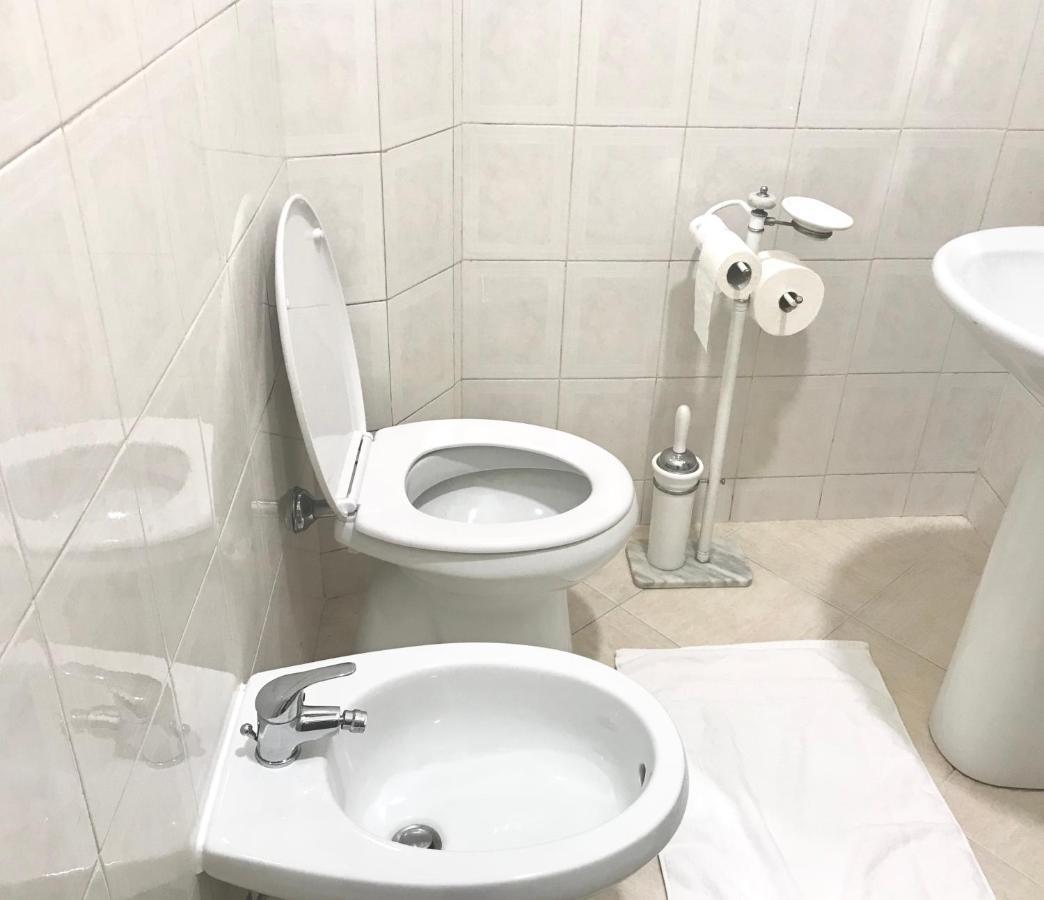 4 Bed Rooms Luxury Apartment Near Colosseum Roma Ngoại thất bức ảnh