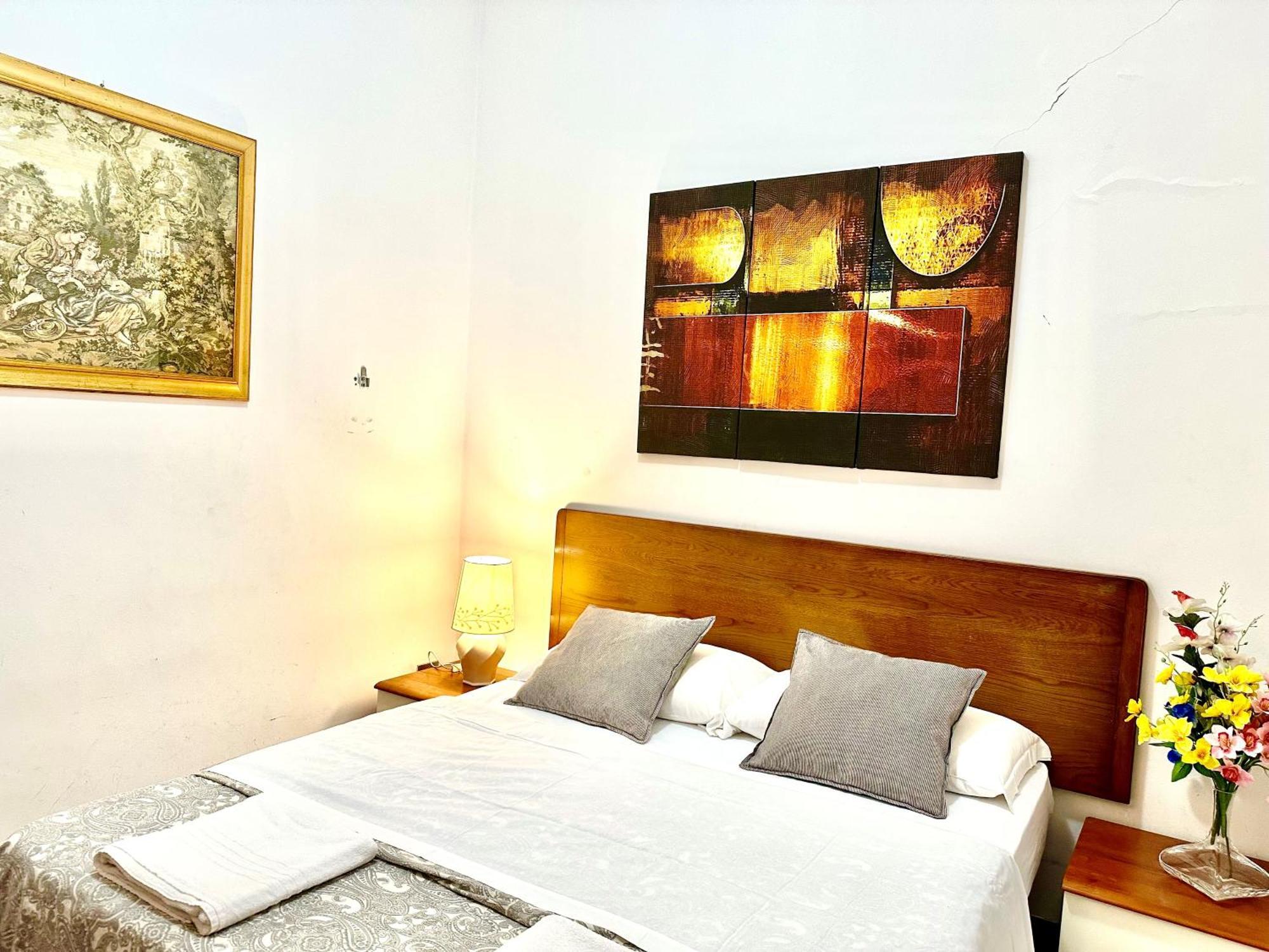4 Bed Rooms Luxury Apartment Near Colosseum Roma Ngoại thất bức ảnh