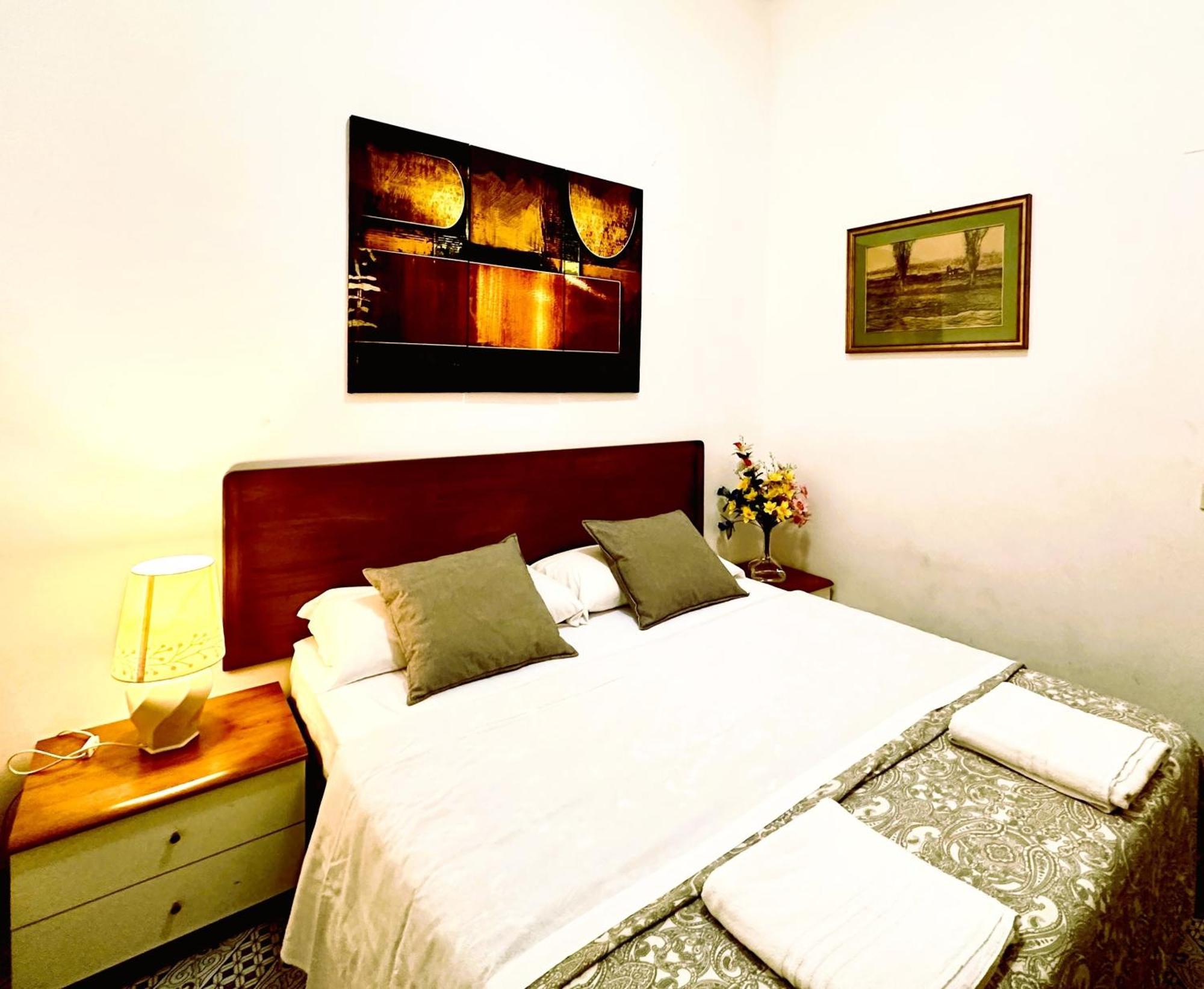 4 Bed Rooms Luxury Apartment Near Colosseum Roma Ngoại thất bức ảnh
