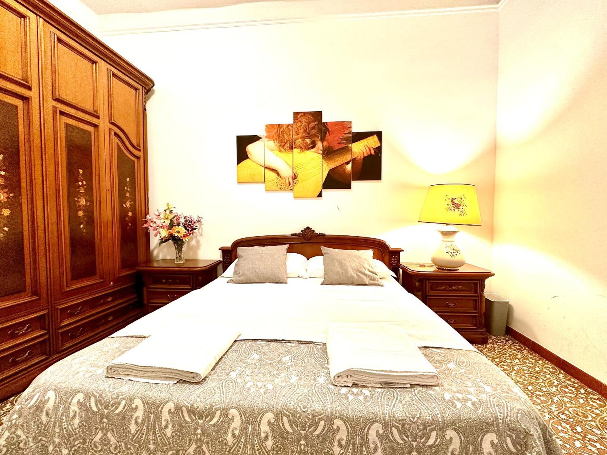 4 Bed Rooms Luxury Apartment Near Colosseum Roma Ngoại thất bức ảnh